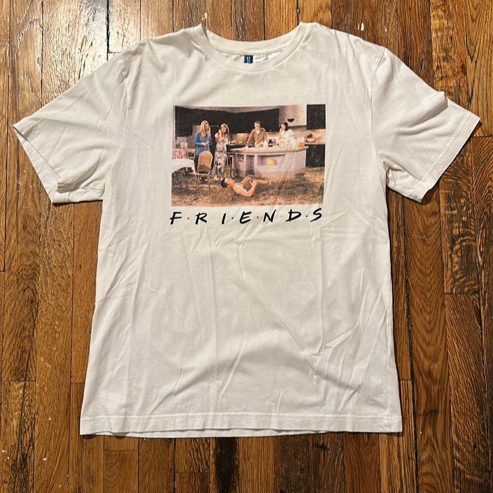F.R.I.E.N.D.S (Friends) T-shirt - Medium, White